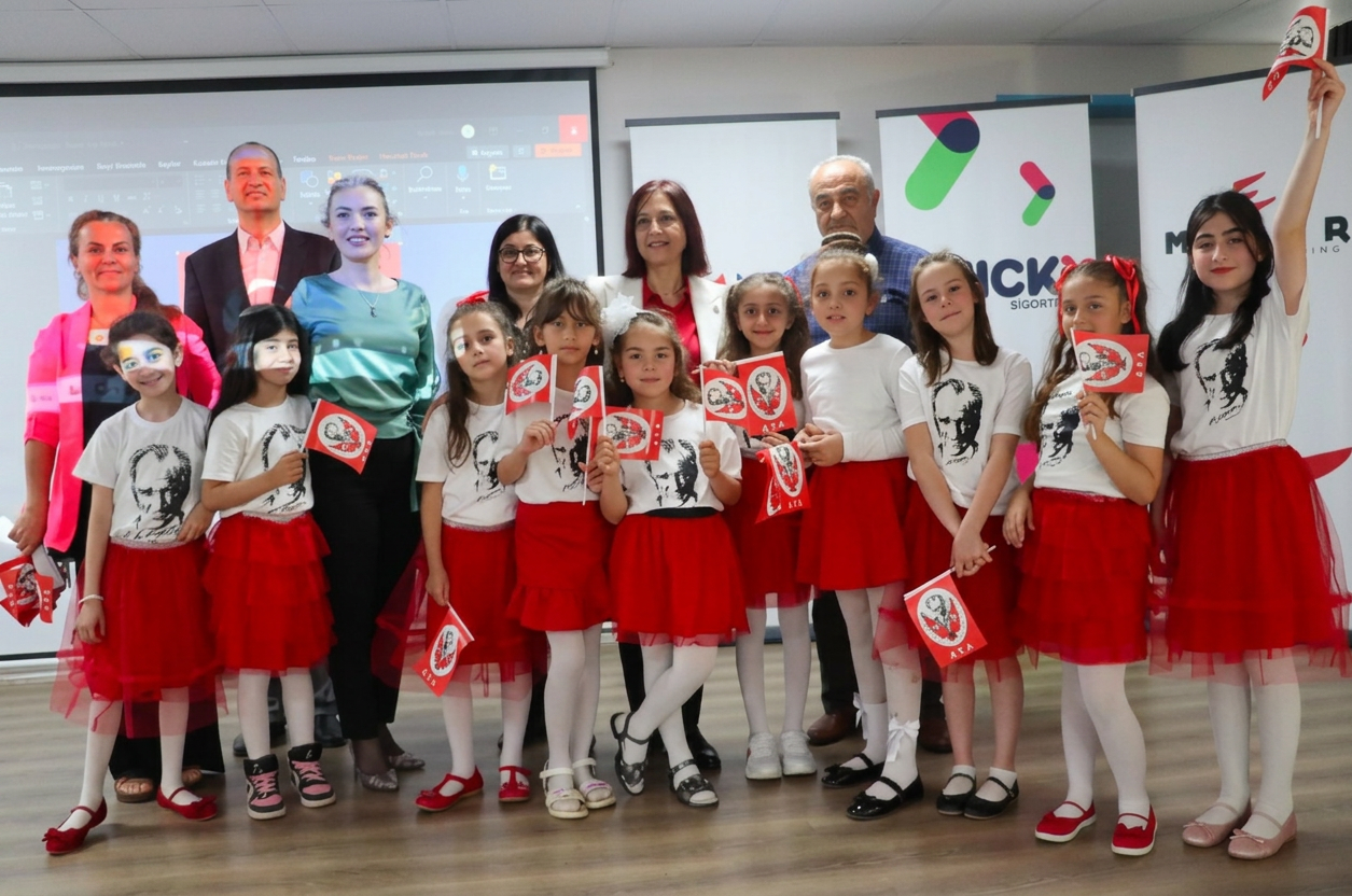 23 Nisan Ulusal Egemenlik ve Çocuk Bayramı